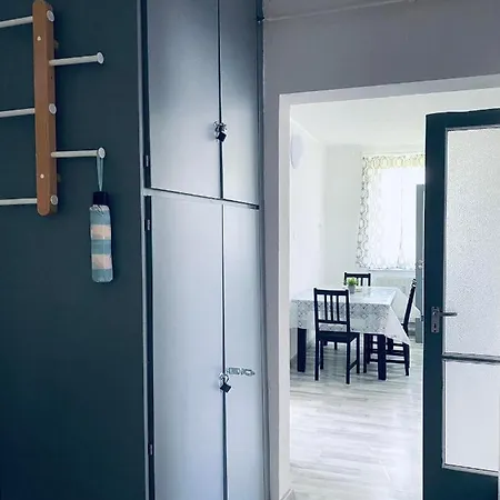 Charles Apartman *