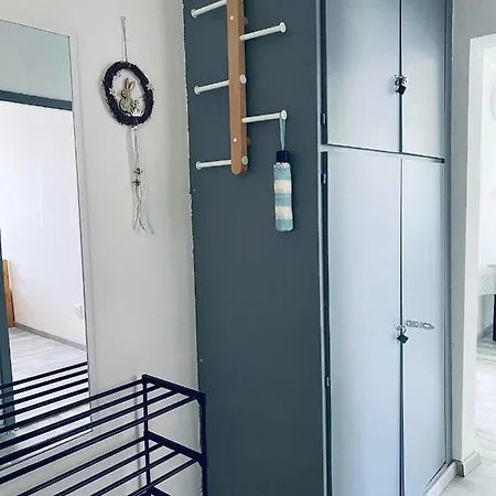 Charles Apartman *